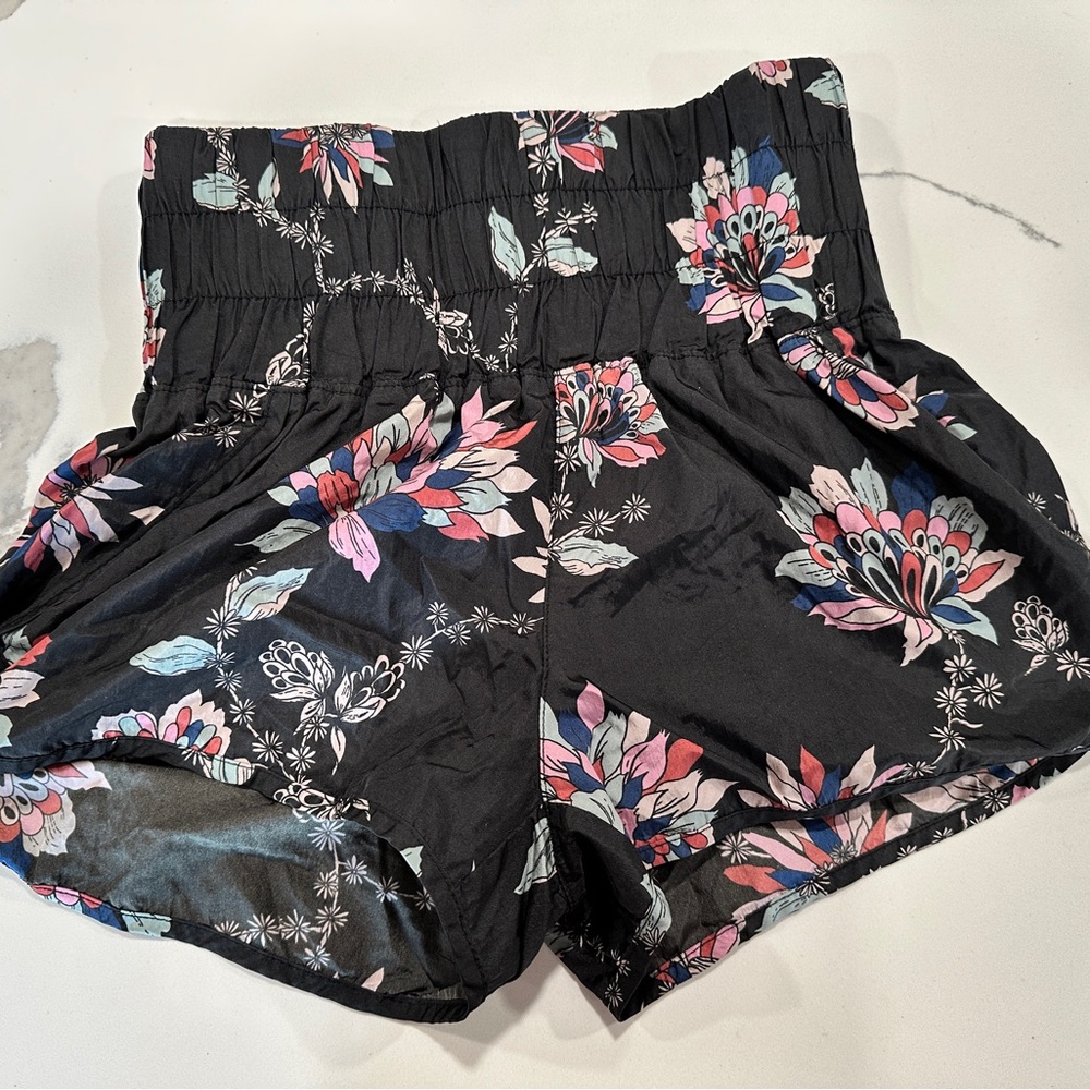 Free People Movement The Way Home Floral Print Shorts AK10